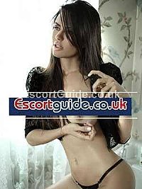 London Escort - Mia escort girl in London